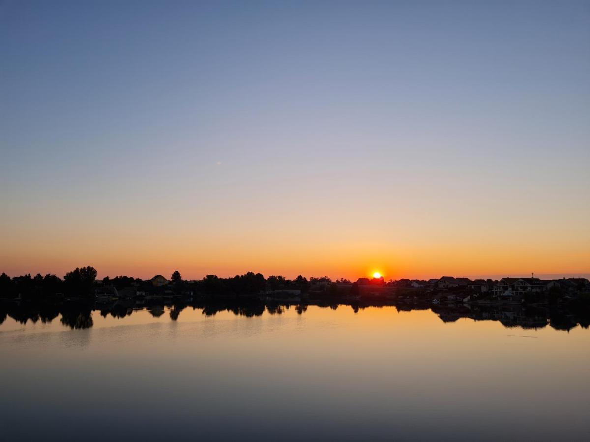 Vila Ferie Dunajska Luzna المظهر الخارجي الصورة